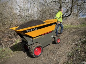 Twinca Dumper with high traction for use on any terrain